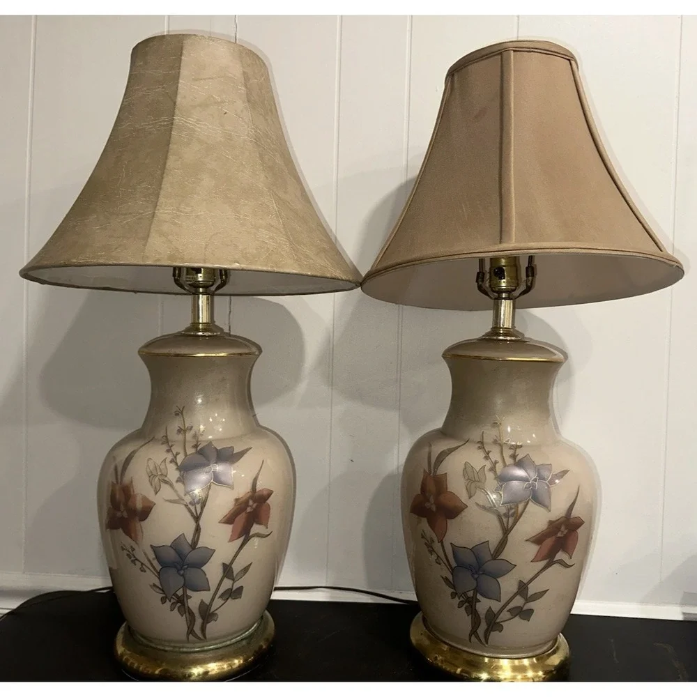 Vintage Floral Ginger Jar Table Lamps Matching Pair Brass Base Asian Style 28.5